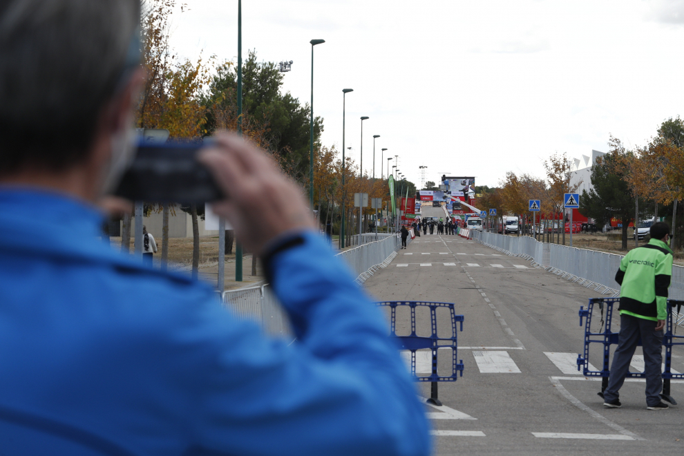 Ambiente en Ejea de los Caballeros, escenario del final de la cuarta etapa de la Vuelta a España