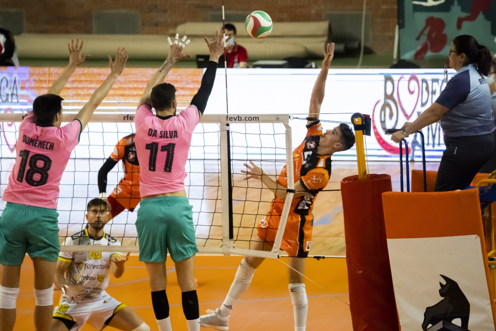 Fotos del partido de Superliga de voleibol CV TeruelFC Barcelona
