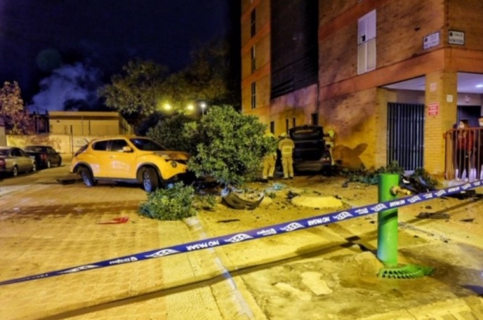 Accidente en las calles de Alberto Casañal y Pantano de Bubal