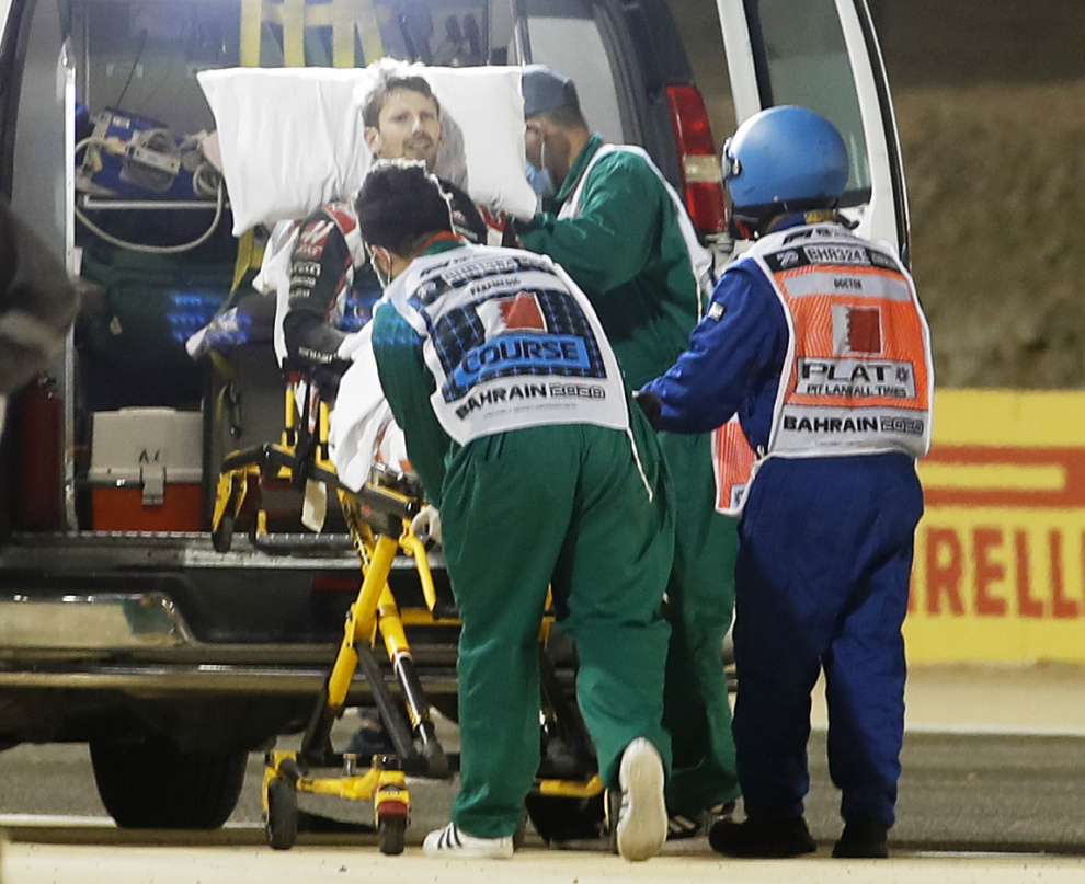 Grosjean salva la vida de milagro tras un brutal accidente en el GP de Baréin