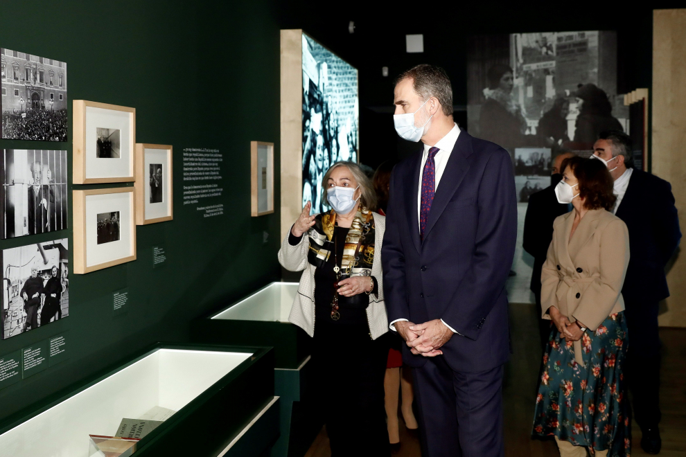 El rey Felipe inaugura una exposición sobre Azaña
