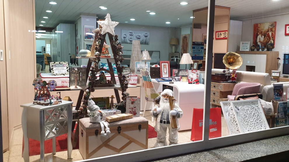 Muebles Pardos, en Zaragoza.