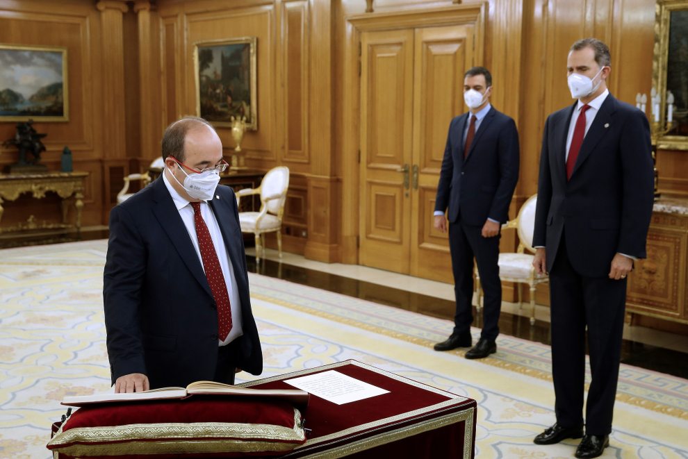 Carolina Darias y Miquel Iceta juran el cargo ante el Rey y el Presidente del Gobierno