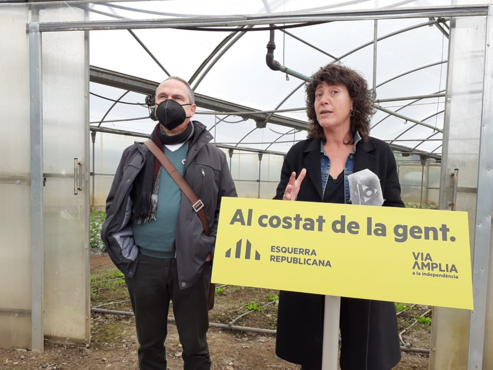 La consejera de Agricultura y candidata de ERC por Gerona, Teresa Jordá, en una rueda de prensa en Olot (Gerona)