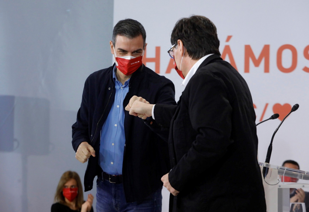 Pedro Sánchez asiste al acto electoral en Tarragona del candidato a las elecciones regionales de Cataluña, Salvador Illa.