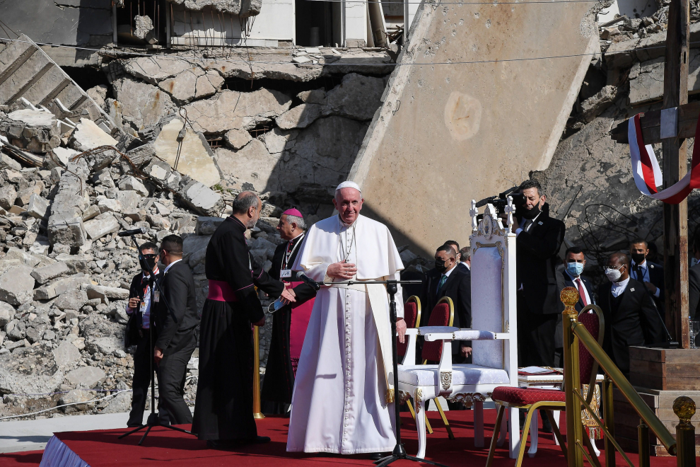El Papa, reza en Mosul en su visita a Iraq