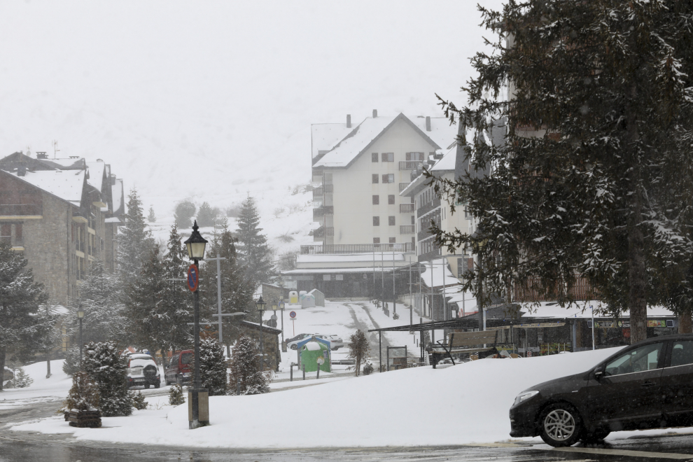 La Nieve Regresa Al Pirineo | Imágenes