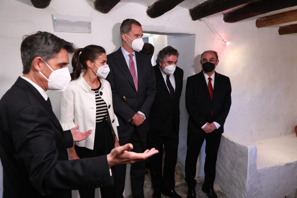 Los Reyes visitan Fuendetodos con motivo del 275 aniversario del nacimiento de Goya