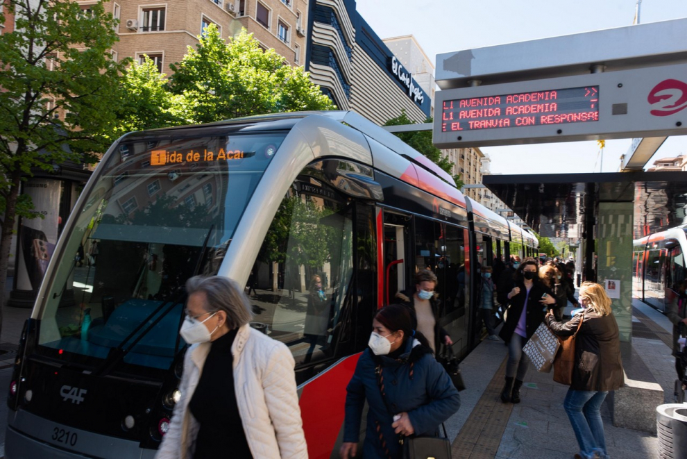 LINEA TR DEL BUS URBANO DE ZARAGOZA / 24/11/2020 / FOTO : OLIVER DUCH[[[FOTOGRAFOS]]][[[HA ARCHIVO]]]