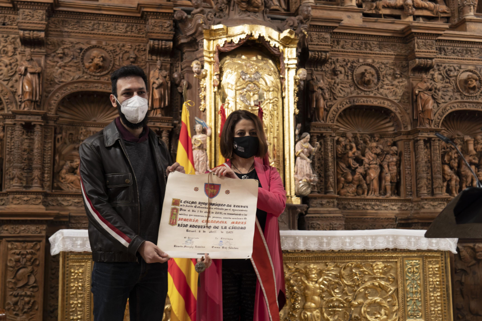 Acto de nombramiento de Joaquín Carbonell como hijo adoptivo de la ciudad de Teruel a título póstumo