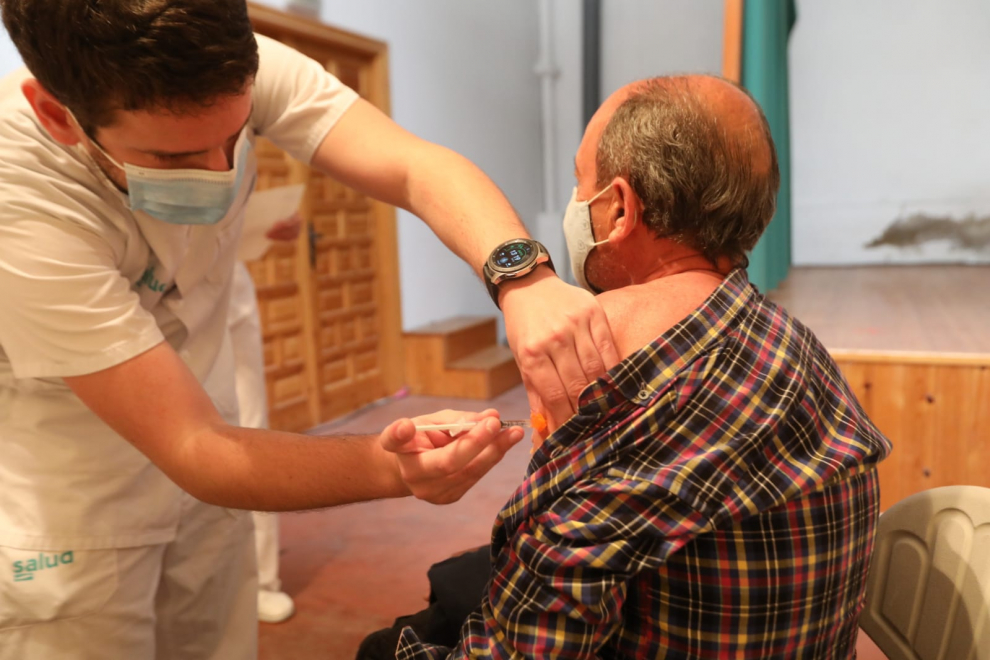 El Ayuntamiento de Huesca ha habilitado el local de vecinos de San Lorenzo como centro de vacunación.
