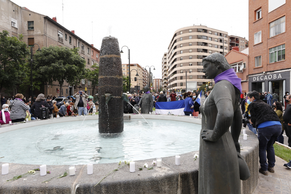 Concentración por la mujer asesinada en Zaragoza por su pareja.