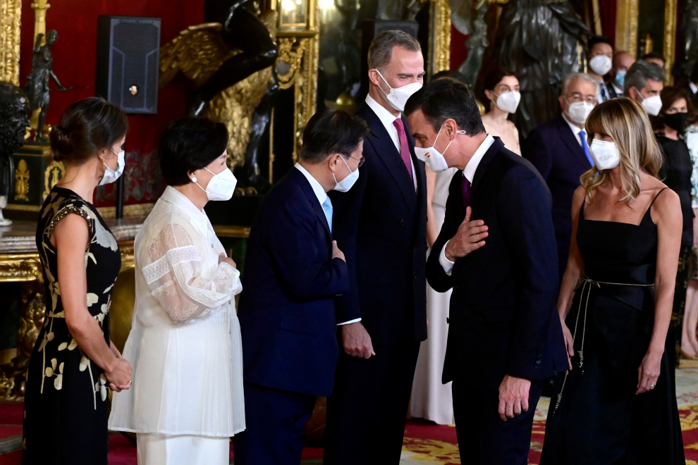 Los Reyes reciben con una cena de honor al presidente de Corea del Sur