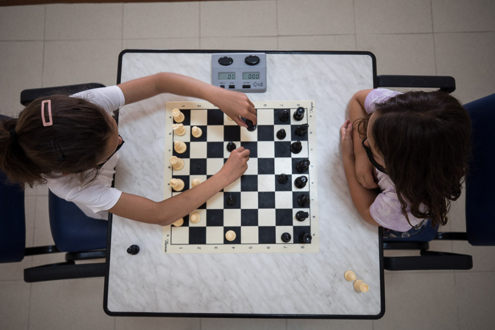 Partidas de ajedrez en el Centro Social de Alcubierre
