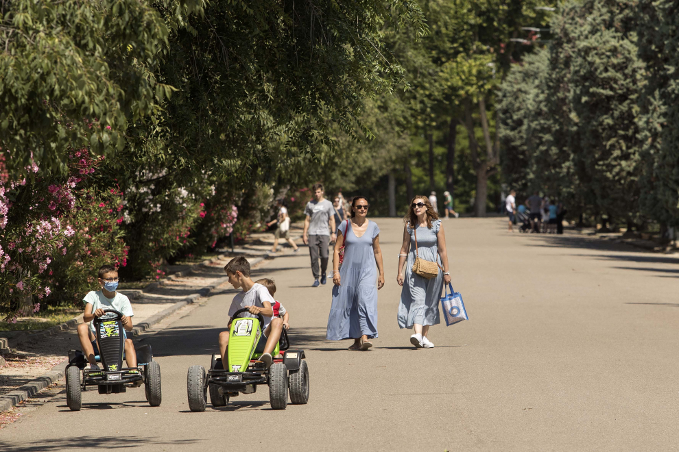Primer día sin mascarilla obligatoria en exteriores en Zaragoza.