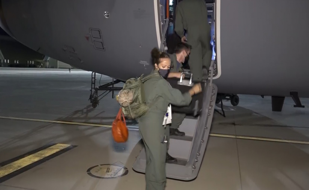 Sale de la Base Aérea de Zaragoza el primer avión hacia Afganistán para la repatriación de personal