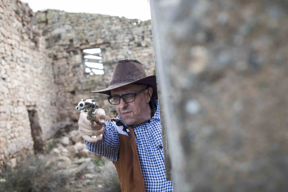 Diego Tejera en el poblado fílmico de Cardiel, cerca de Fraga