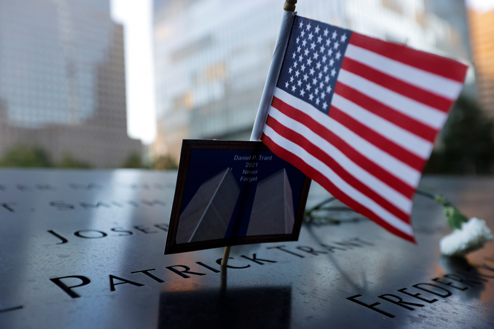New York City (United States), 11/09/2021.- The 9/11 Memorial is seen on the 20th anniversary of the September 11 attacks in Manhattan, New York City, U.S., September 11, 2021. (Atentado, Estados Unidos, Nueva York) EFE/EPA/MIKE SEGAR / POOL
 USA 9/11 20TH ANNIVERSARY