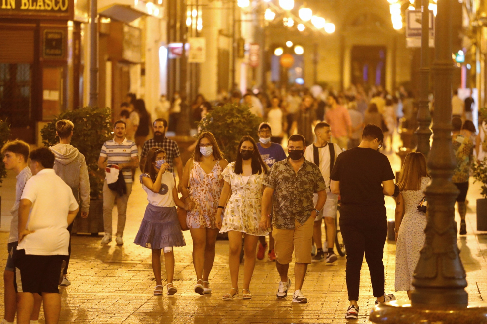 Buena afluencia y medidas de seguridad en la apertura de los pubs hasta las 4.00.
