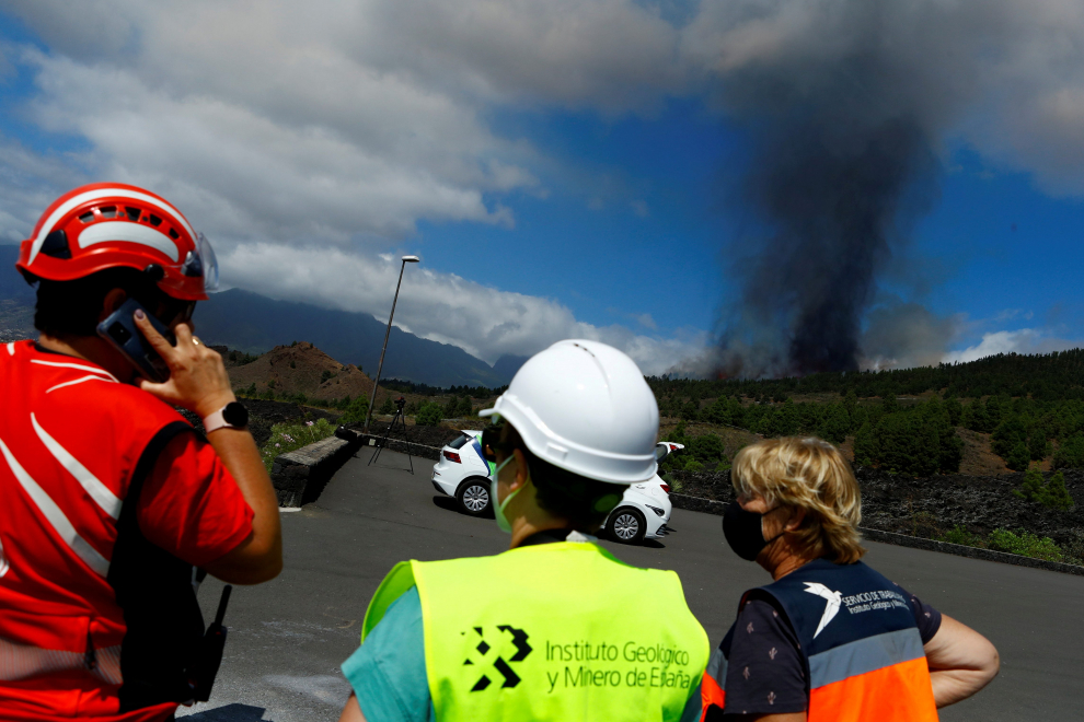 Erupción de un volcán en La Palma.
