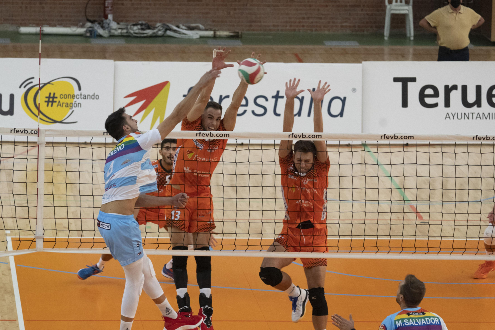 Partido amistoso entre Club voleibol Teruel y rio Duero Soria. foto Antonio garcia/bykofoto. 25/09/21[[[FOTOGRAFOS]]]