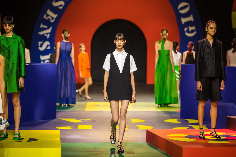 El desfile de Dior, en el Jardín de las Tullerías.