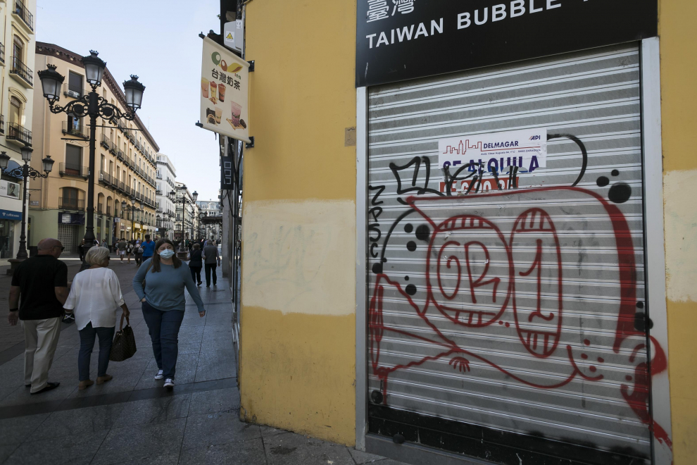 Una veintena de locales no tienen actividad en la calle Alfonso.