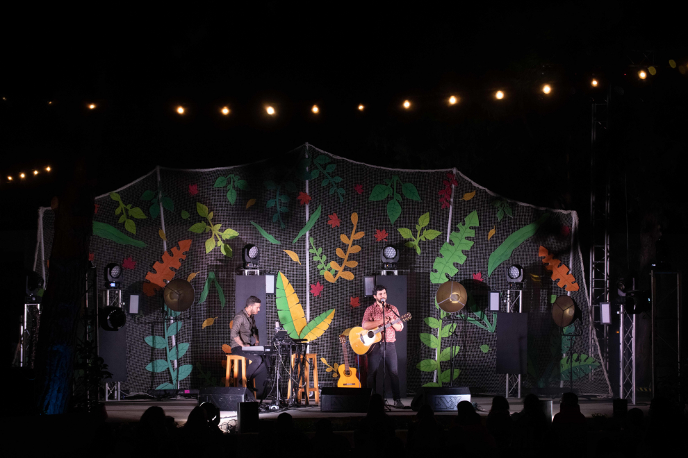 Fran Perea en el Jardín de las Artes en el Parque Deportivo Ebro de Zaragoza.