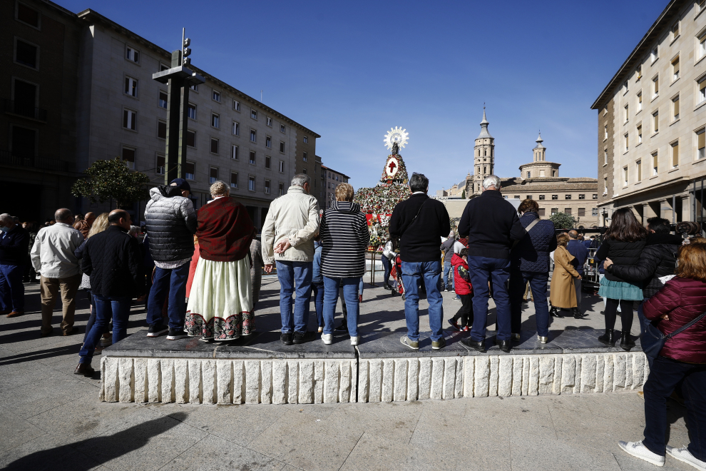 Ambiente en la plaza del Pilar al día siguiente de la Ofrenda de Flores.