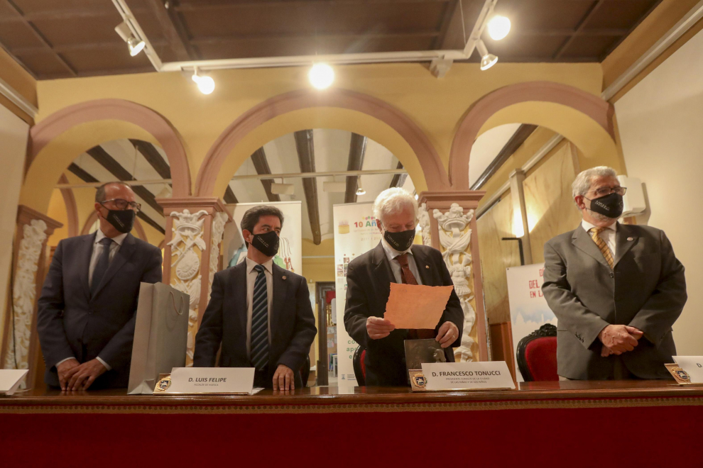 Ayuntamiento de Huesca.Visita de Francesco Tonucci a Huesca. / 18-10-2021 / Foto Rafael Gobantes[[[FOTOGRAFOS]]]
