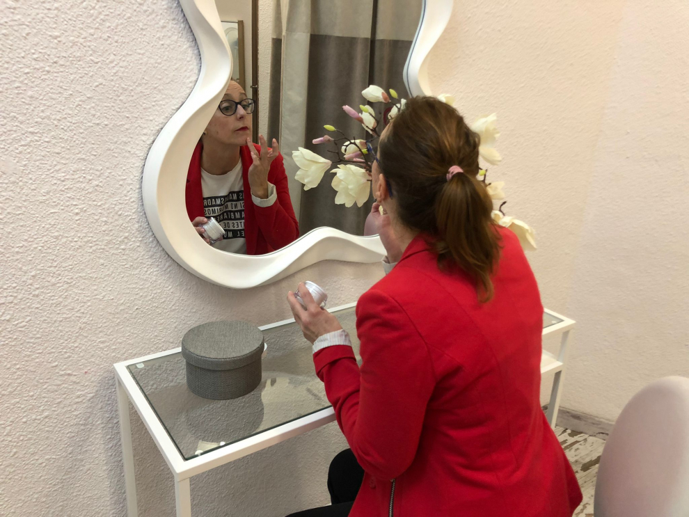 La tienda 'Rosa en Positivo', ganadora del concurso 'Arrimar el hombro', imparte también talleres gratuitos dirigidos a mujeres en tratamiento por cáncer.