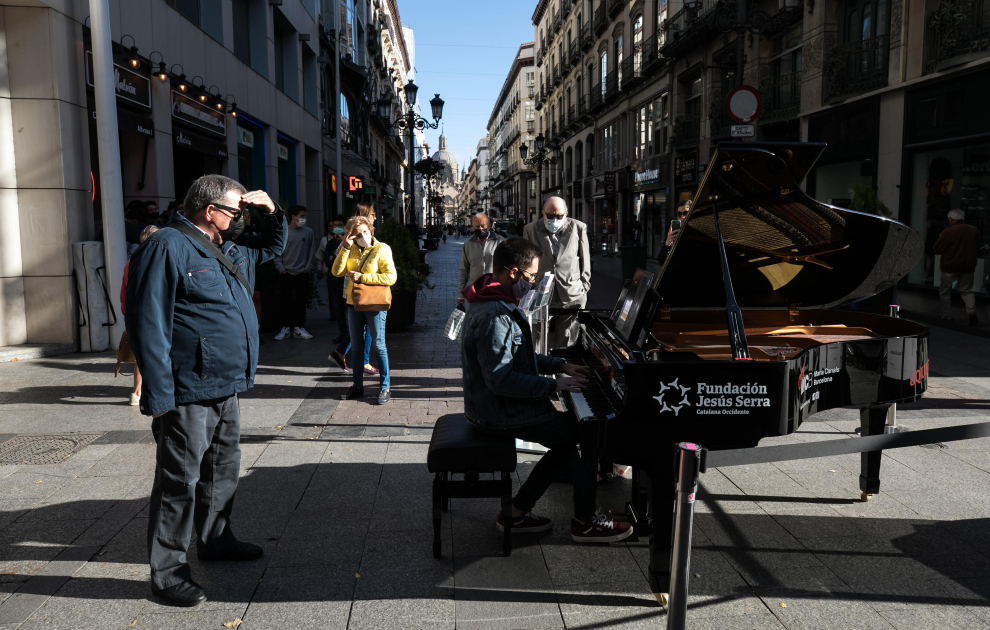 La ciudad se llena de pianos