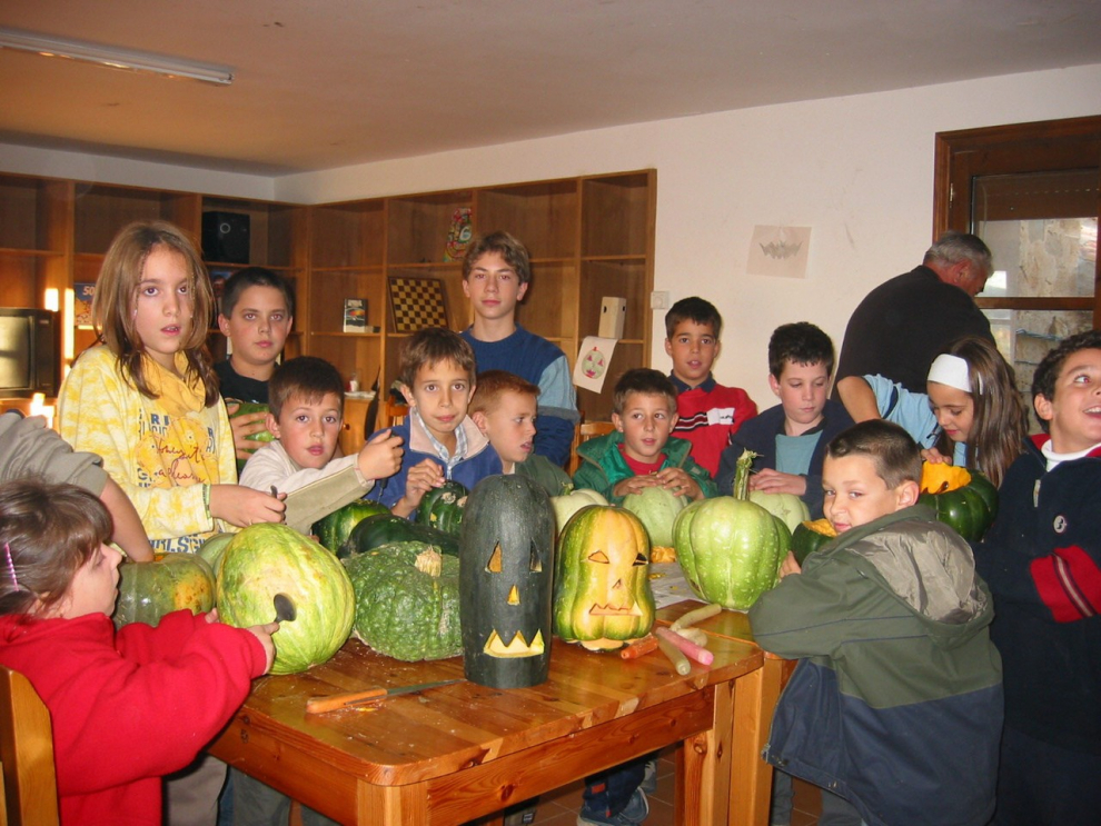 Se acerca Halloween y la Noche de las Ánimas, una festividad que es ya una tradición en numerosas poblaciones aragonesas. Radiquero, Lusera, Zaragoza, Tierz, Binéfar, Huesca, Tarazona… se convierten en lugares terroríficos cada 31 de octubre.