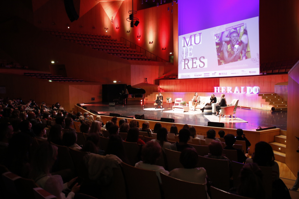 Foto de la gala 'Mujeres' de HERALDO DE ARAGON, que celebra en la sala Mozart su tercera edición