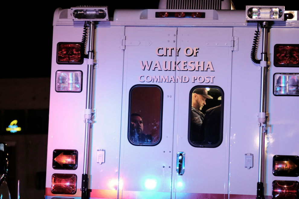 Atropello en un desfile navideño en Wisconsin Imágenes