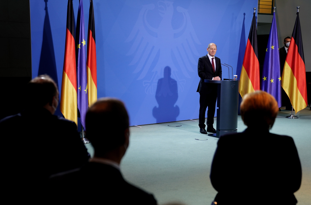 Handing over ceremony of the German Chancellery