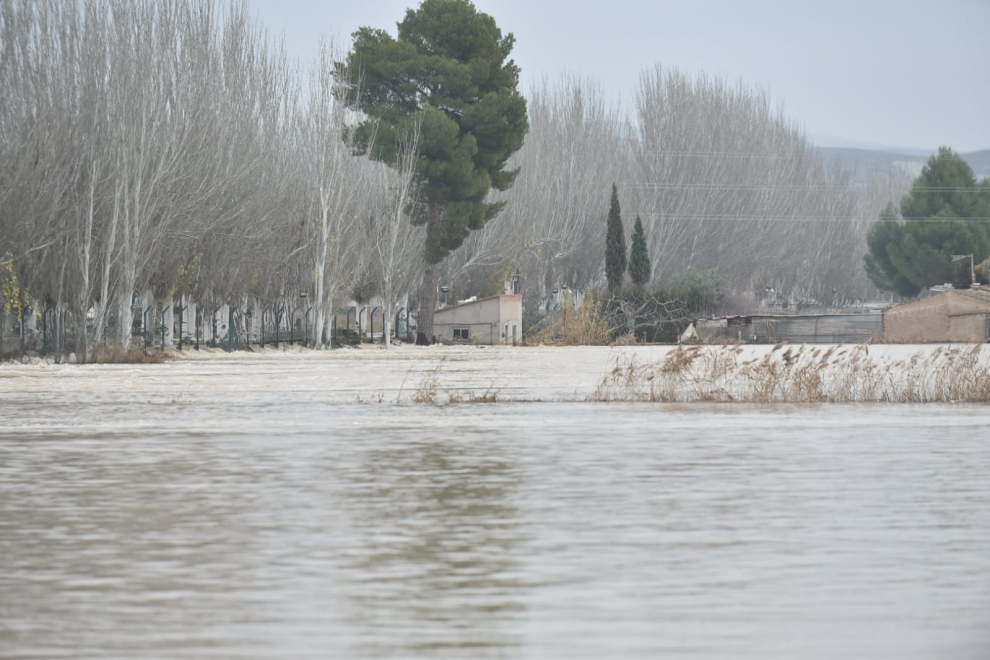 Crecida del Ebro a su paso por Zaragoza.
