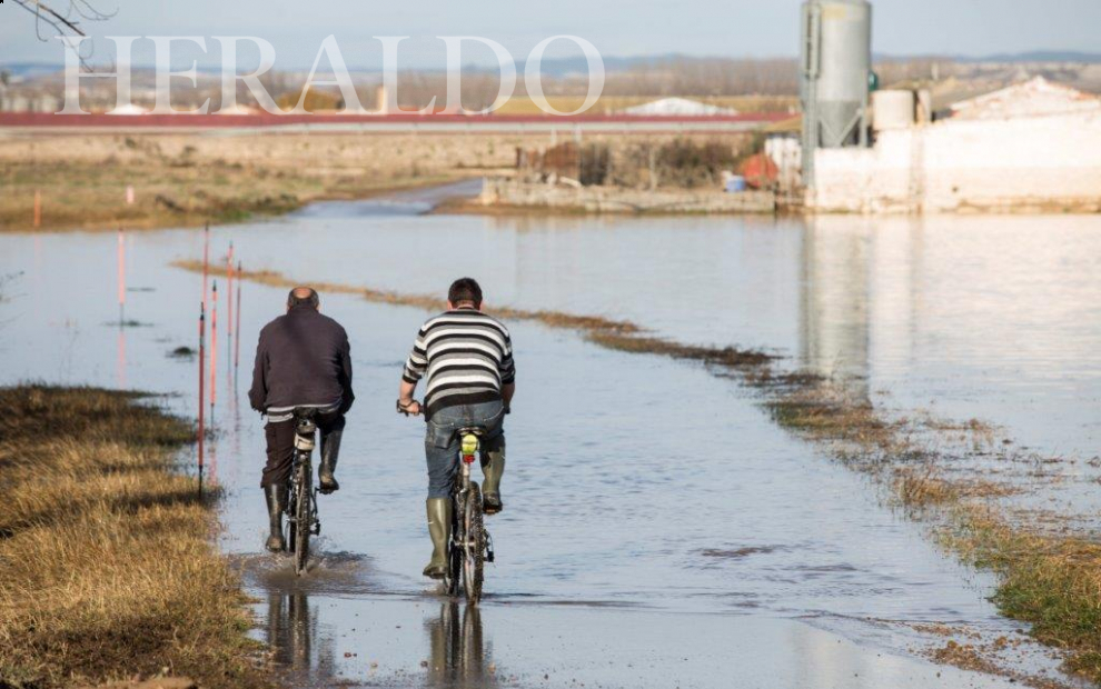 Crecida del río Ebro a su paso por Boquiñeni en 2015