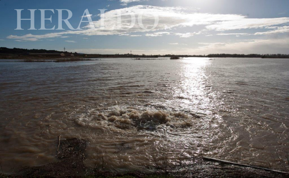 Crecida del río Ebro a su paso por Novillas en 2013