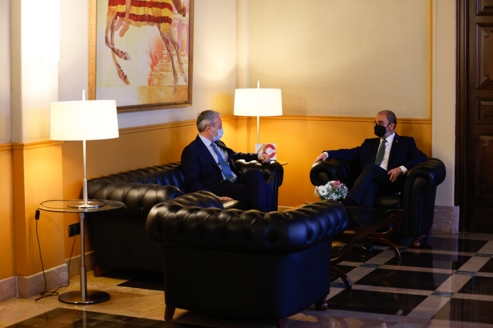 Reunión entre Javier Lambán y Jorge Azcón en Zaragoza