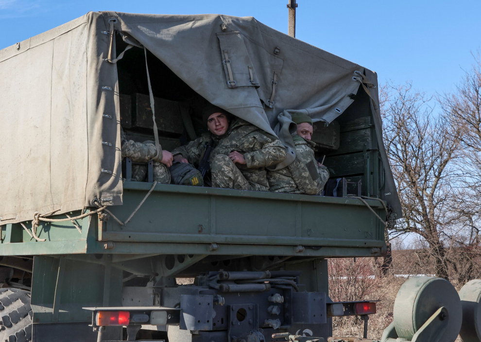 Militares en la región de Kharkiv.