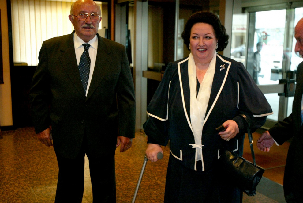 La soprano junto a su marido durante la entrega en Zaragoza de las becas Montserrat Caballé em 2003.