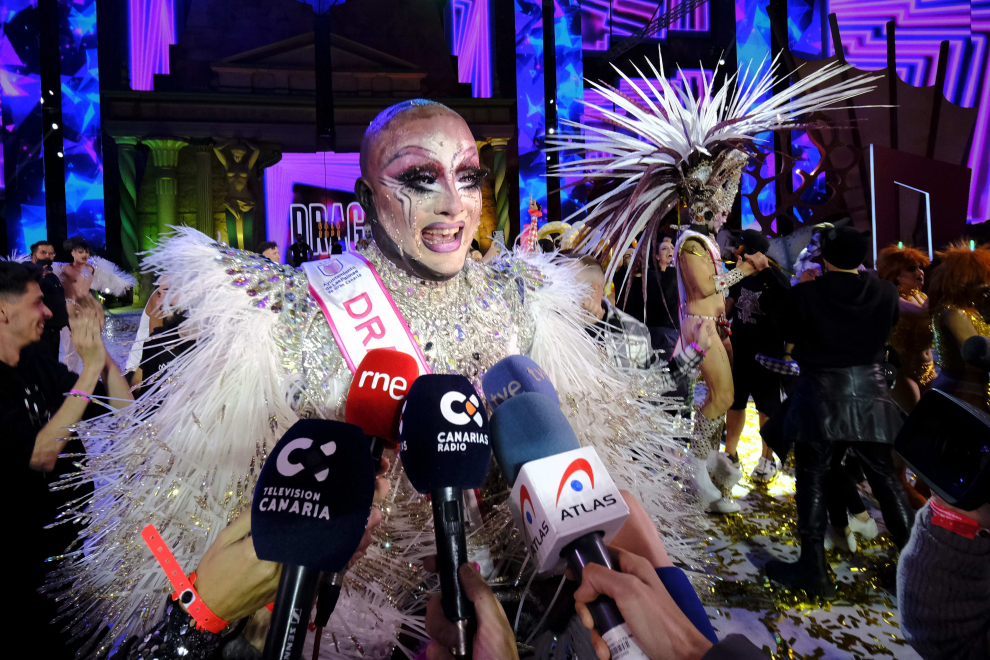 A participant named Drag Vulcano performs at a drag queen competition during carnival festivities in Las Palmas on the Spanish Canary Island of Gran Canaria, Spain March 18, 2022. REUTERS/Borja Suarez SPAIN-CARNIVAL/