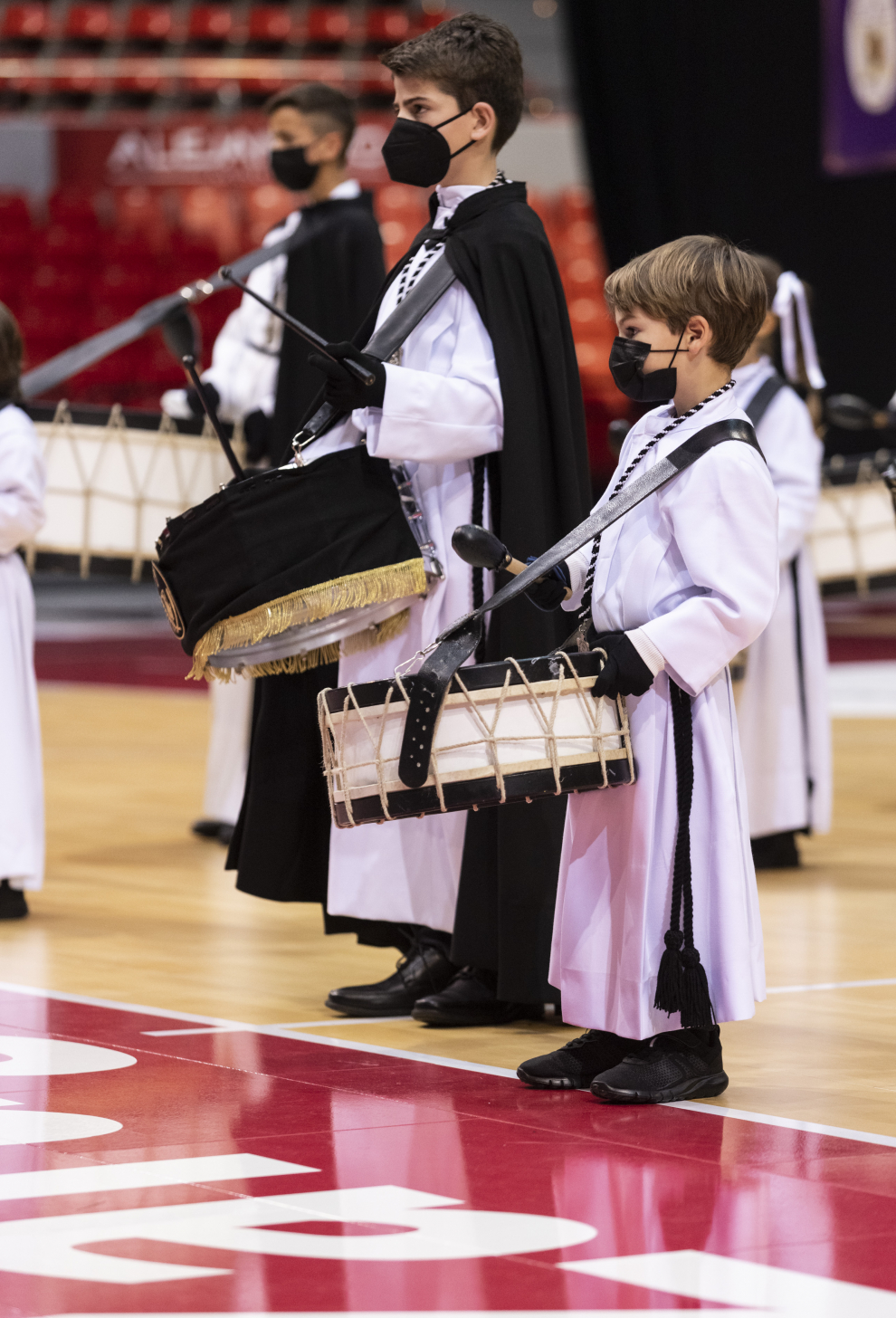 Imágenes de la exaltación infantil de instrumentos de Semana Santa