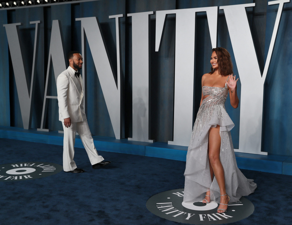 Kathy Hilton and Richard Hilton arrive at the Vanity Fair Oscar party during the 94th Academy Awards in Beverly Hills, California, U.S., March 27, 2022.    REUTERS/Danny Moloshok AWARDS-OSCARS/VANITYFAIR-ARRIVALS