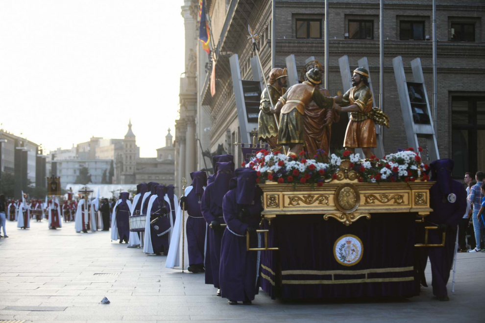 Procesión del Santo Entierro en Zaragoza.
