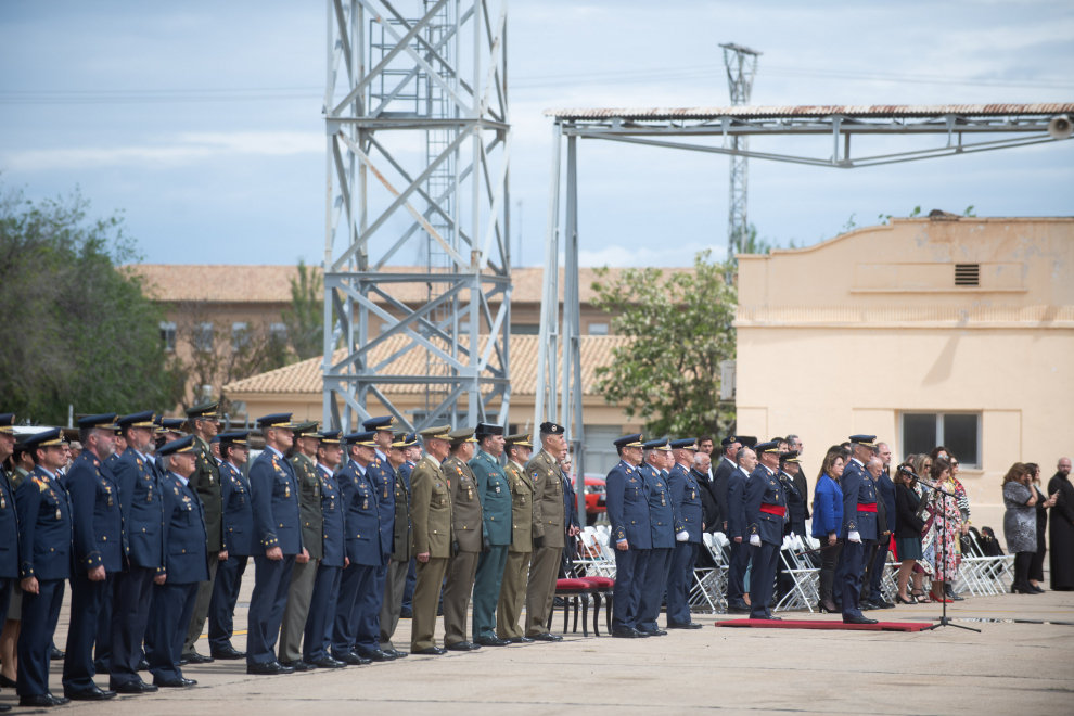 Toma de posesión del general Santiago Alfonso Ibarreta Ruiz de la jefatura de la Base Aérea de Zaragoza