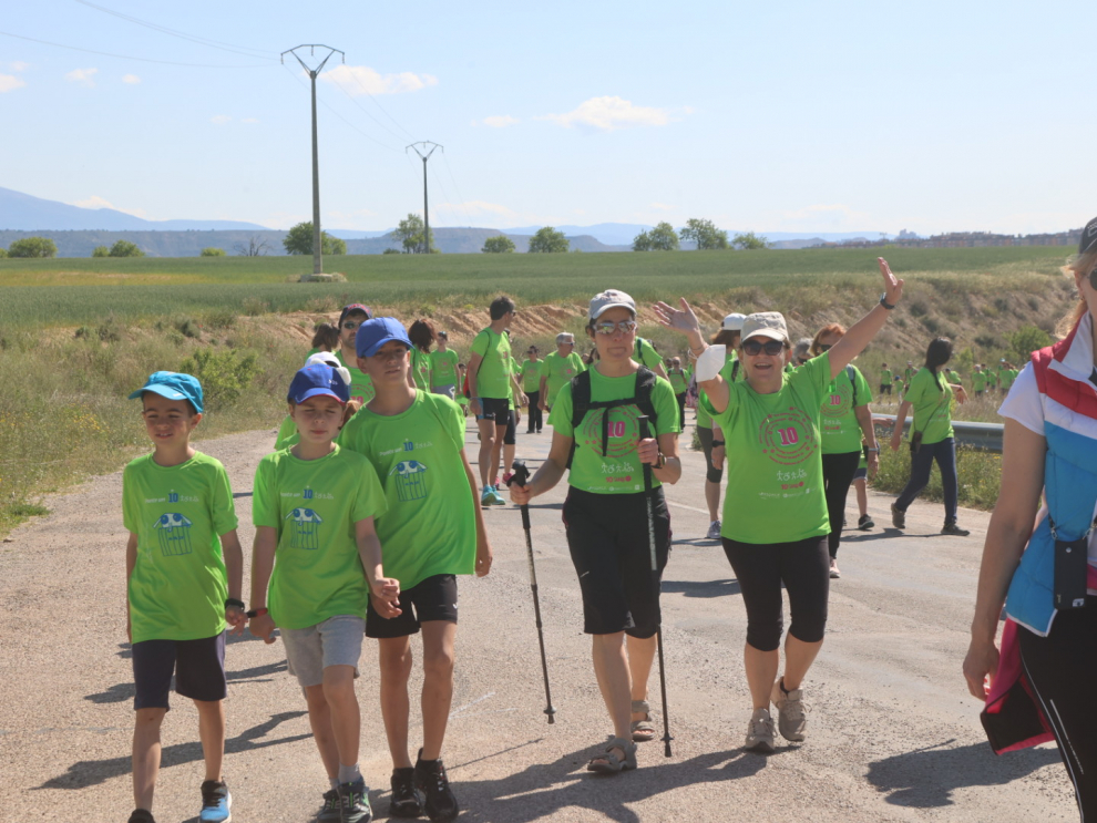 Los "marchosos" recorren los 18 kilómetros de la ruta