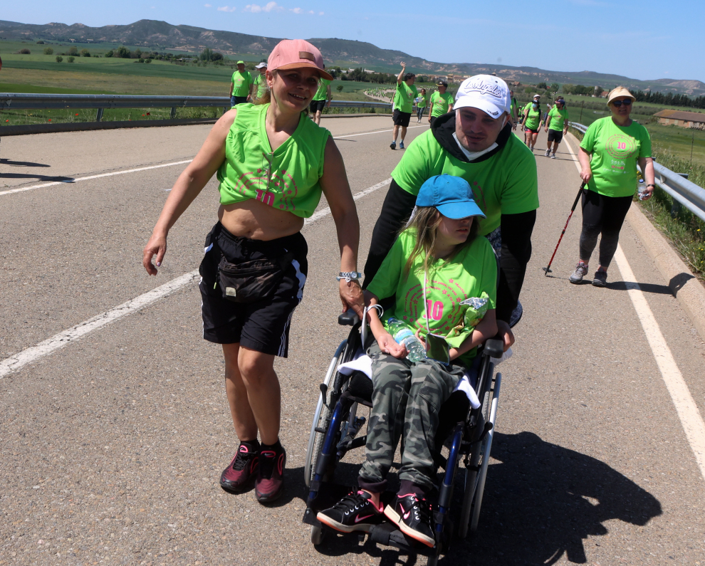 Los "marchosos" recorren los 18 kilómetros de la ruta