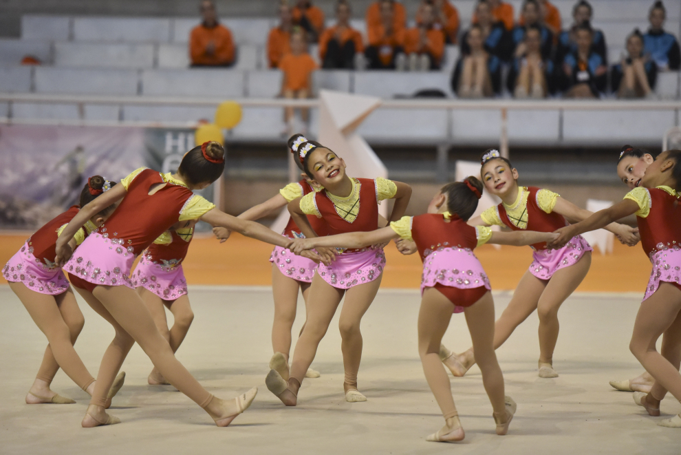 Huesca acogió la tercera y última fase de la Copa de España de gimnasia estética de grupo.
